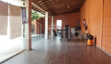 CASA NO CONDOMÍNIO JARDIM DAS FLORES, 02 DORMITÓRIOS, ÓTIMA LOCALIZAÇÃO! AGENDE SUA VISITA! R$550.000,00