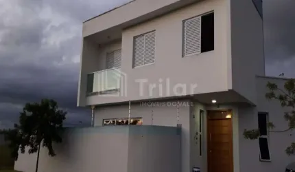 Sobrado em condomínio