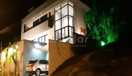 ESSA CASA NO VERDADEIRO PARAÍSO DO LITORAL NORTE DE SÃO PAULO PODE SER SUA.