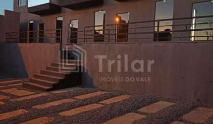 Lindo sobrado residencial em condomínio em JacareÍ!
