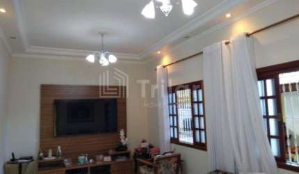 Casa com edícula no Jd. Satélite!!