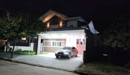 Casa em condomínio fechado com 4 quartos à venda no Urbanova, São José dos Campos , 270 m2 por R$ 1.980.000