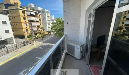 Apartamento padrão com sacada, 3 dormitórios sendo 1 suíte, lado praia na Enseada-Guarujá/SP.