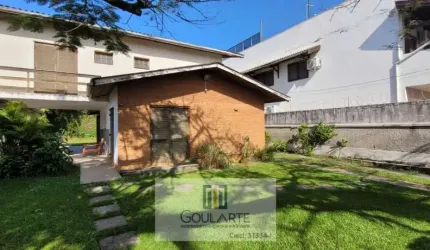 Casa Rústica no quarteirão da praia da ENSEADA - GUARUJÁ/SP.
