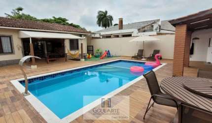 Casa alto padrão, 3 dormitórios climatizados sendo 1 suíte, lazer completo, à 200 metros do mar em região nobre na praia da ENSEADA-Guarujá/SP.