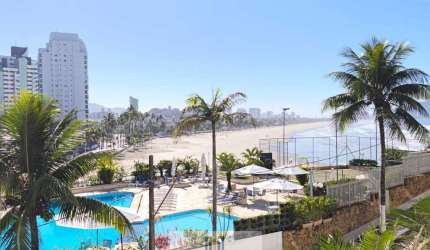 Apartamento em condomínio clube 'FRENTE MAR' , 3 dormitórios sendo 1 suíte, vista total mar na praia das PITANGUEIRAS - Guarujá/SP.