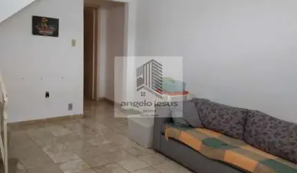 Sobrado 96M², 03 Dormitórios, 01 Vaga.