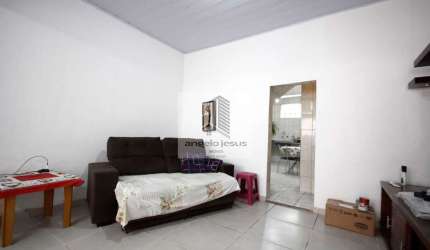 Casa 150m², 02 Dormitórios, 01 Vaga.