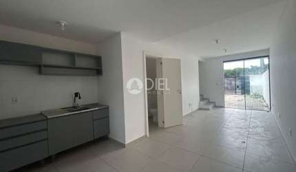 Casa no perequÊ-sc com 2 quartos e 2 vagas!, Pereque, Porto Belo - SC