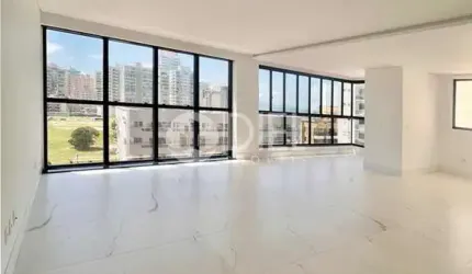 Apartamento com 3 suÍtes, Meia Praia, Itapema - SC