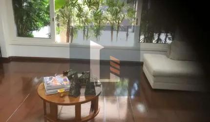 Sobrado próximo ao Parque Ibirapuera