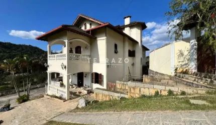 Casa à venda, 4 quartos, 4 suítes, 10 vagas, Golfe - Teresópolis/RJ