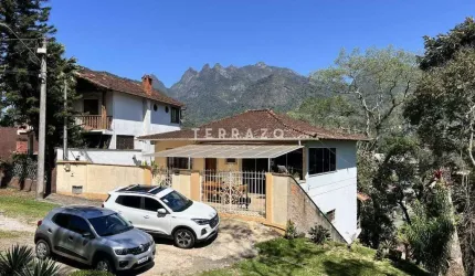 Casa à venda, 4 quartos, 3 suítes, 1 vaga, Alto - Teresópolis/RJ