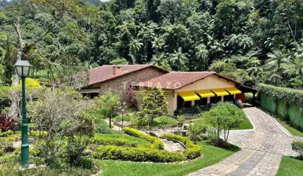 Casa em Condomínio à venda, 4 quartos, 2 suítes, 3 vagas, Carlos Guinle - Teresópolis/RJ