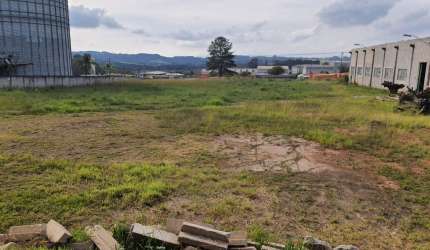 Terreno comercial industrial com frente para BR-476
