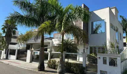Casa com 3 dormitórios na Pedra Branca