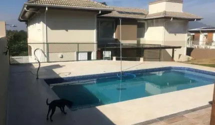 Casa à venda em condomínio de alto padrão Porto Atibaia