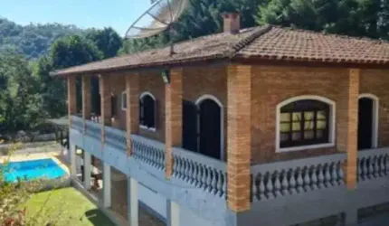 Chácara mobiliada à venda no bairro do Portão em Atibaia