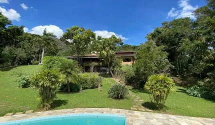 Sítio à Venda dentro da Cidade em Atibaia