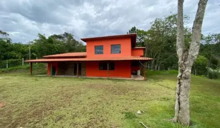 Chácara nova em loteamento com 5.100 metros de terreno em Atibaia