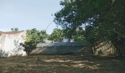 Terreno à venda no Vale das Flores em Atibaia