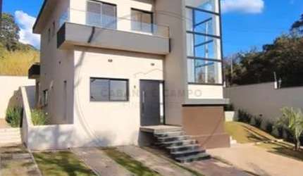 Casa em condomínio com 3 suítes no Parque Arco Iris: uma oportunidade imperdível em Atibaia-SP!