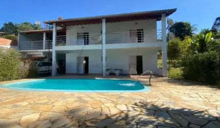 Casa em Condomínio à Venda em Joanópolis-SP, Bairro Exclusivo! 2 Quartos, 1 Suíte, 2 Salas, 4 Vagas, 250,00m².