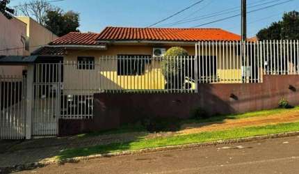 Casa para Venda em Dois Vizinhos, Centro Sul, 4 dormitórios, 1 suíte, 3 banheiros, 2 vagas