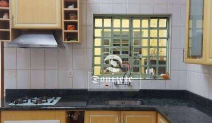 Casa com 3 dormitórios à venda, 218 m² por R$ 710.000,00 - Vila Alice - Santo André/SP