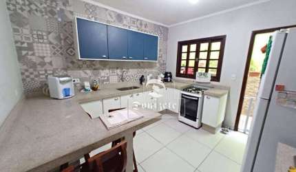 Sobrado com 3 dormitórios à venda, 200 m² por R$ 610.000,00 - Vila Humaitá - Santo André/SP