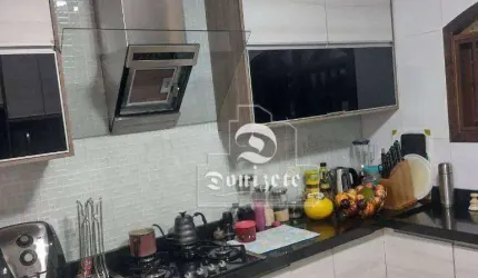 Sobrado com 3 dormitórios à venda, 183 m² por R$ 759.999,99 - Vila Helena - Santo André/SP