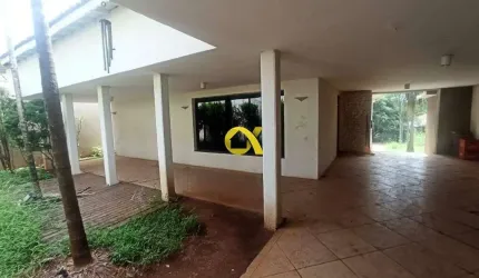 Casa para locação de 4 dorm e 3 suite no bairro São Dimas.