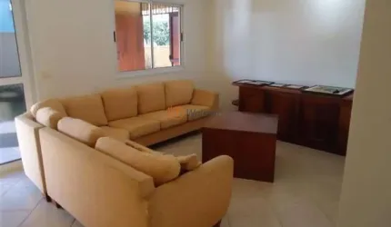 Luxuosa casa em condomínio em Alphaville Campinas: 3 quartos, 2 suítes, 3 salas, 4 banheiros, 4 vagas, 300,68 m². Venda ou locação!