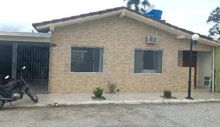 Casa 3 Quartos Com Piscina