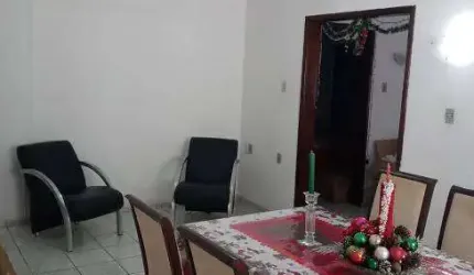 Casa com 03 quartos em Jaguaribe -João Pessoa PB