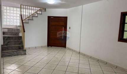 Imóvel amplo e com possibilidade de renda extra