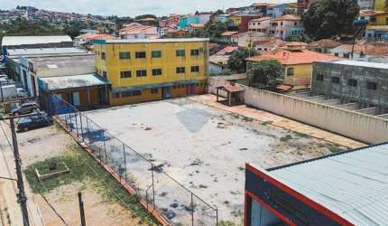 Terreno Comercial à Venda na Avenida Juscelino Kubitschek, Bragança Paulista - SP