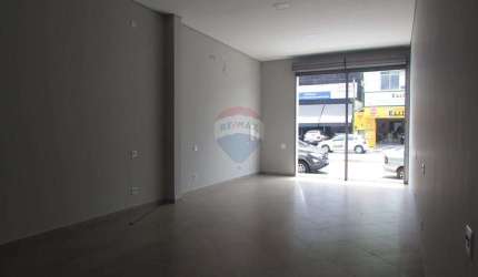 ESPAÇO COMERCIAL REFORMADO NA AVENIDA PIRES PIMENTEL