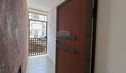 CASA VERSÁTIL PARA LOCAÇÃO – USO RESIDENCIAL OU COMERCIAL – CENTRO