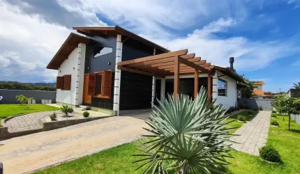 Casa para Venda em Garopaba, Campo Duna, 2 dormitórios, 1 suíte, 2 banheiros, 1 vaga