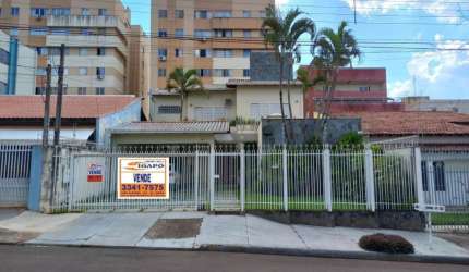 Casa com 3 quartos à venda no Jardim Adriana I