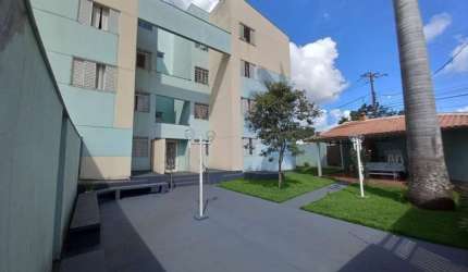 Apartamento com 3 quartos à venda na Rua Ucrânia, Jardim Vilas Boas, Londrina por R$ 212.000