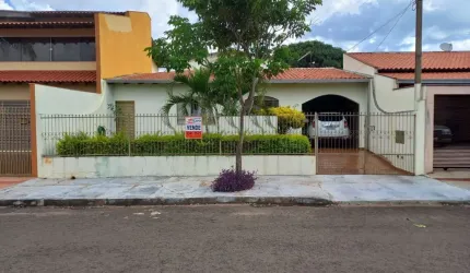 Excelente Casa no Jardim Piza