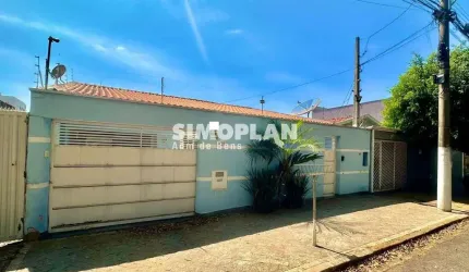 Casa em condomínio fechado com 3 quartos à venda no Jardim Flamboyant, Campinas  por R$ 830.000