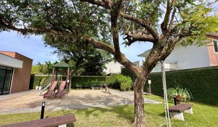 Casa com 3 quartos à venda no Bom Retiro, Joinville  por R$ 850.000
