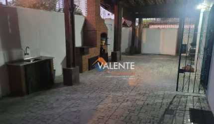 Casa com 3 dormitórios à venda, 200 m² por R$ 520.000,00 - Aviação - Praia Grande/SP