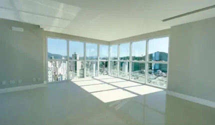 Apartamento quadra mar a venda em Balneário Camboriú - Eleganza Tower