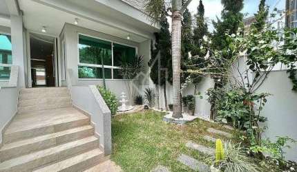 Casa Mobiliada na Praia Brava