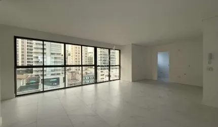 Apartamento garden no Edifício Las Brisas