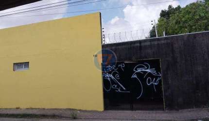 Casa Comercial para aluguel, 1 vaga, Parangaba - FORTALEZA/CE